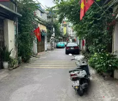 CHỦ NHÀ ĐANG CẦN TIỀN ĐÀNH PHẢI BÁN MẢNH ĐẤT TẠI PHƯỜNG PHÚC LỢI DIỆN TÍCH 35M2 ĐƯỜNG TRƯỚC ĐẤT 2M