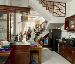 💥VIP nhà 3️⃣ tầng - DT (4x18m) - 4 PHÒNG NGỦ - ÔTÔ tới nhà - có SÂN THƯỢNG - CHỈ 5.1TỶ
