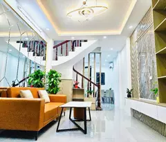 BÁN NHÀ LẠC LONG QUÂN 35M2 - GIÁ NHỈNH 6 TỶ - SỔ HOA HẬU  - 20M Ô TÔ TRÁNH - NGÕ THÔNG TRƯỚC NHÀ