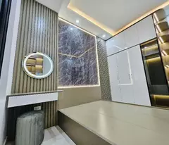 BÁN NHÀ LẠC LONG QUÂN 35M2 - GIÁ NHỈNH 6 TỶ - SỔ HOA HẬU  - 20M Ô TÔ TRÁNH - NGÕ THÔNG TRƯỚC NHÀ