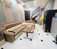 BÁN NHÀ NGUYỄN KHANG CẦU GIẤY LÔ GÓC NHÀ ĐẸP GẦN PHỐ 5 TẦNG GIÁ 5,8 TỶ