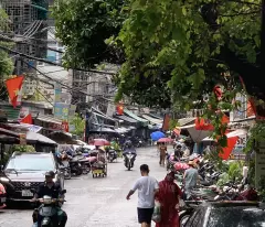Bán nhà quận Hoàn Kiếm vị trí đẹp rẻ rộng ô tô 99m2 -35 tỷ