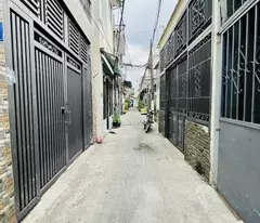 Bán nhà Đông Hưng Thuận 29, Đông Hưng Thuận, Quận 12, 
DT 57/60m2 (4 x 15) x 2 tầng,
Chỉ 3.78 tỷ