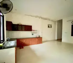 Cho thuê nhà Nguyên Căn, NỘI THÀNH gần chợ tây lộc