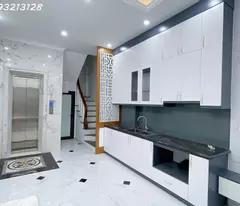 Bán Nhà Phố Dương Văn Bé, Hai Bà Trưng, 5 Tầng Thang Máy, Gần Ngay Phố, DT 40m2, Nhỉnh 10Tỷ.