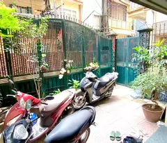 BÁN NHÀ LÔ GÓC Ô TÔ: LẠC LONG QUÂN, CẦU GIẤY, 100M2 4 TẦNG GIÁ CHỈ HƠN 19 TỶ.