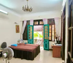BÁN NHÀ LÔ GÓC Ô TÔ: LẠC LONG QUÂN, CẦU GIẤY, 100M2 4 TẦNG GIÁ CHỈ HƠN 19 TỶ.