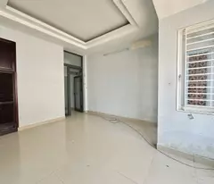 Ngay UBND phường 4 - Hẻm thông xe hơi đỗ cửa - (4.3 x 14)m - BTCT 2 Tầng