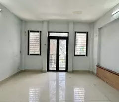 Ngay UBND phường 4 - Hẻm thông xe hơi đỗ cửa - (4.3 x 14)m - BTCT 2 Tầng