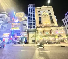 Bán building văn phòng 2MT đường Phổ Quang F2 Tân Bình Hầm 11 tầng thang máy Giá 38 tỷ