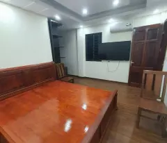 BÁN NHÀ NGUYỄN ĐÌNH HOÀN QUẬN CẦU GIẤY 1 NHÀ RA PHỐ - NGÕ THÔNG - LÔ GÓC 3 MẶT