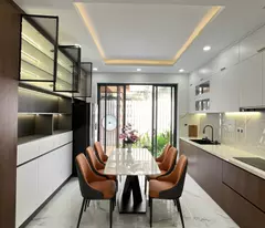 Nhà đẹp nung ninh, ngay khu công nghệ cao Quận 9 - sổ hoàn công đủ chờ sang tên