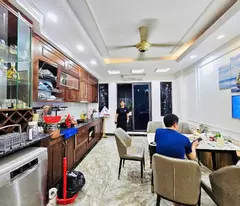 BÁN NHÀ VÕ CHÍ CÔNG CẦU GIẤY - MỚI ĐẸP Ở LUÔN - GẦN PHỐ - Ô TÔ 10M - VÀI BƯỚC RA PHỐ NHỚN VÕ CHÍ