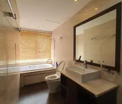 HIÊM - BỒ ĐỀ- 10M RA PHỐ, GẦN HỒ- DÂN XÂY- Ô CHƠ THANG MÁY 55M CHỈ HƠN 9TY
