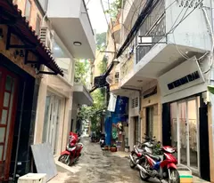 HẺM 3 GÁC TRUNG TÂM QUẬN 10 - 2 LẦU CÁCH MẶT TIỀN CHỈ 39M - Ở NGÔ GIA TỰ P2