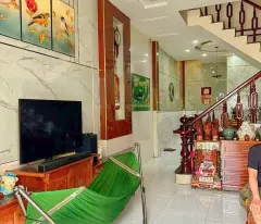 🏘️BÌNH TÂN - ( 4.5M × 13M ) - 3 TẦNG - CÓ SÂN THƯỢNG - CHỦ TẶNG NỘI THẤT GỖ CAO CẤP - ĐƯỜNG 6M
