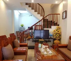 Bán nhà Văn Cao giá hiếm Ba Đình   2 mặt thoáng - Full nội thất - 30m2 - Gần oto