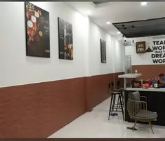 Bán gấp nhà hẻm ô tô Tân Hương, DT 4x21m, nhà mới
