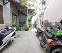 Ngay THPT Nguyễn Trung Trực - Hẻm 4m - (5.5 x 8.5)m - 3 Phòng ngủ
