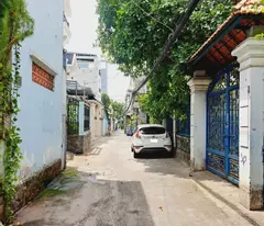 Đối diện Tiểu học Lê Văn Thọ - HXH đỗ cửa - DT 4 x 21m - BTCT 3 Tầng