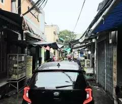 SÁT MẶT TIỀN HẺM XE HƠI 🚗
NGANG 3.1 NỞ HẬU 4 M DÀI 13 M
2,5 T Q4 CHỈ 95 TRIỆU M