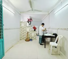 Hẻm xe hơi cách mặt tiền 15 m
Hoàng diệu Q4 
Ngang 3x 7 m