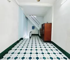 Hẻm xe hơi cách mặt tiền 15 m
Hoàng diệu Q4 
Ngang 3x 7 m