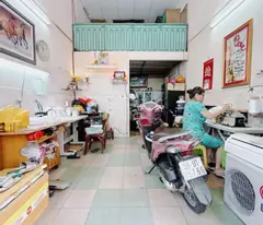 KHU VIP QUẬN 10 - NHÀ 3 TẦNG SÁT MẶT TIỀN ĐƯỜNG - DIỆN TÍCH SỬ DỤNG 50M2 - HẺM THÔNG THOÁNG, GẦN