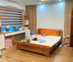 Tôi bán Nhà Mới Ngõ 250 Kim Giang,HM- 38m2, lô góc 6 tầng, thang máy, Ô tô sát nhà, Chỉ 7,x tỉ. LH