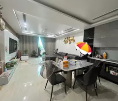 BÁN NHÀ TRẦN THÁI TÔNG, 5 TẦNG, 66M2, MT 5M, NGÕ THÔNG Ô TÔ TRÁNH XE MÁY. 8,4 TỶ