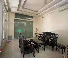 NGỘP SÂU, GẤP NHÀ 3 TẦNG (10X14M) HXH SÁT MẶT TIỀN LÊ VĂN KHƯƠNG, Q12.