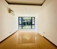 Bán nhà Ao Sen 6 tầng, Mt 4m HV Bưu Chính ngõ Ô tô, kinh doanh 8,8 tỷ.