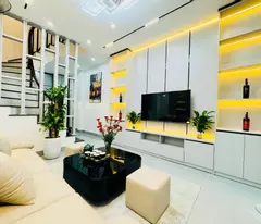 BÁN NHÀ LẠC LONG QUÂN 40M2 - GIÁ NHỈNH 6 TỶ - NGÕ THÔNG GẦN PHỐ - 20M Ô TÔ ĐỖ - LÔ GÓC