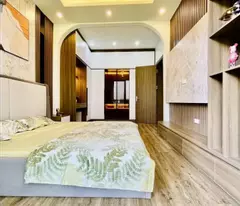 BÁN NHÀ LẠC LONG QUÂN 40M2 - GIÁ NHỈNH 6 TỶ - NGÕ THÔNG GẦN PHỐ - 20M Ô TÔ ĐỖ - LÔ GÓC
