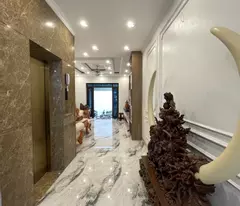BÁN NHÀ TRẦN QUỐC VƯỢNG, 5 TẦNG, 64M2, MT 5,1, NGÕ Ô TÔ THÔNG. 8,5 TỶ