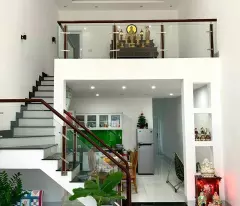 Cần bán gấp nhà GÁC LỮNG thuộc phường Long Tâm TPBR , cách bệnh viện Bà Rịa 800m