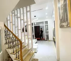 HÀNG HIẾM ĐÊ LA THÀNH - NGÕ RỘNG THÔNG CÁC NGÕ - CHỦ THIỆN TRÍ BÁN - 36M2 - 5,75 TỶ