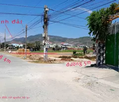 Chính chủ cần bán nhanh  mảnh đất ngay ủy ban thị xã Tân Hải tỉnh Bà Rịa Vũng Tàu