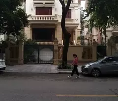 Cho thuê 3 căn biệt thự khu đô thị Linh Đàm, 300m2, 4 tầng, kinh doanh, làm văn phòng