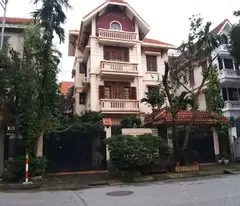 Cho thuê 3 căn biệt thự khu đô thị Linh Đàm, 300m2, 4 tầng, kinh doanh, làm văn phòng