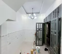 Sát mặt tiền hẻm xe hơi Q4
Ngang 6 Dài 3,65m 
Đúc bê tông 4 tấm 

HƠN 2,7 TỶ Q4
