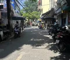 SIÊU HOT HIT - SIÊU RẺ - MẶT PHỐ HOA BẰNG-KD ĐỈNH- 56M2- NHÀ 4T- GIÁ 176TR/M2