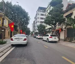 VÕNG THỊ-TÂY HỒ PHÂN LÔ-Ô TÔ TRÁNH-50m2- 4T- LÔ GÓC- 20m RA PHỐ- GIÁ CHÀO 11.2 TỶ