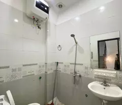 Bán Gấp Nhà Mới Xây - TT Chúc Sơn - Ô Tô Cách 10m - Nhận Nhà Ở Luôn