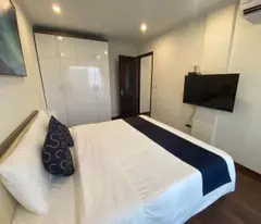 ( Hiếm ) Cho thuê căn hộ cao cấp 70m2, 2k1n, đầy đủ tiện nghi tại 236 Võ Chí Công, Tây Hồ