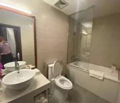 ( Hiếm ) Cho thuê căn hộ cao cấp 70m2, 2k1n, đầy đủ tiện nghi tại 236 Võ Chí Công, Tây Hồ