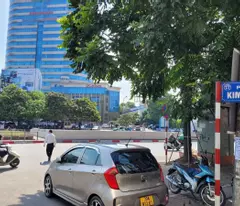 BÁN NHÀ KIM HOA, ĐỐNG ĐA.NHÀ 42M NGAY TRUNG TÂM- 1 NHÀ RA PHỐ- 6M MẶT TIỀN . GIÁ 7,3 TỶ