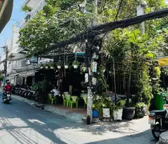 BÁN NHÀ MẶT TIỀN ĐƯỜNG VÀ HẺM, VỊ TRÍ ĐẸP, SÂN RỘNG TẠI ĐƯỜNG XÓM CHIẾU, PHƯỜNG 18, QUẬN 4, TP