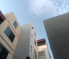 tôi cần bán  nhà lô góc ô tô đỗ cửa 5 tầng giá chỉ 6,2 tỷ ngay trung tâm chợ hà đông tiện ích ngập