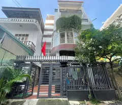 Bán nhà Nguyễn Bặc, trung tâm, gara ô tô, full nội thất, gần hồ, 85m, 4 tầng, MT 7.2m, giá không
